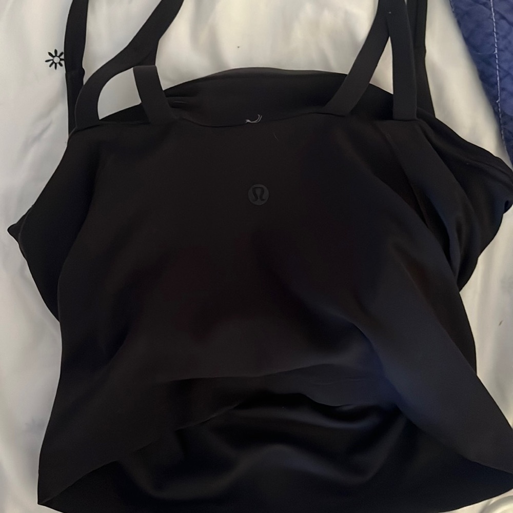 Lululemon nulu shelf tank top size 4 in black